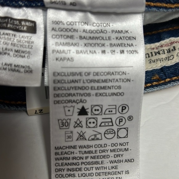 NWT Levi's 501 Women's Blue Denim Shorts Mid Rise Size 27 - Picture 6 of 8